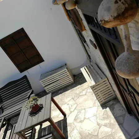 Romios * Kalavasos
