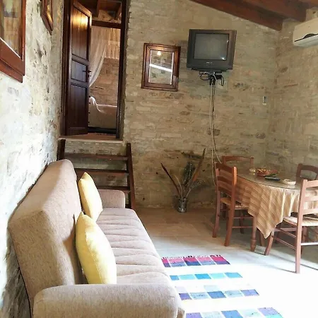 Romios * Καλαβασός