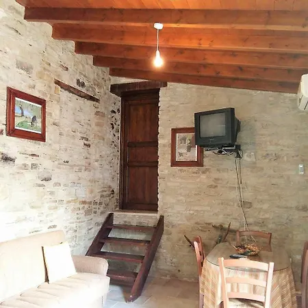 Romios * Kalavasos