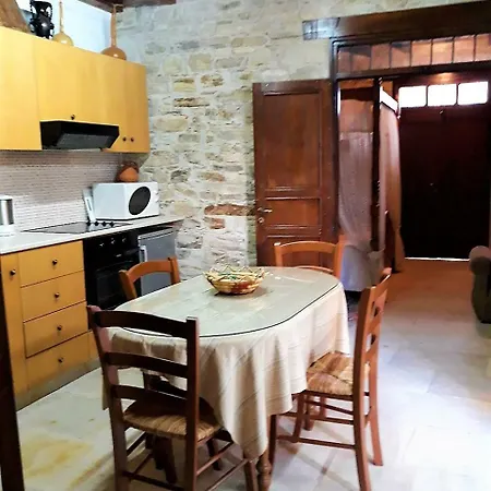 Romios * Kalavasos